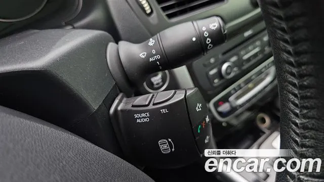 Renault SM5 2014 thumb 6