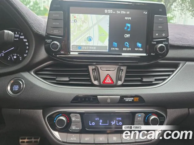 Hyundai i30 2019 thumb 12