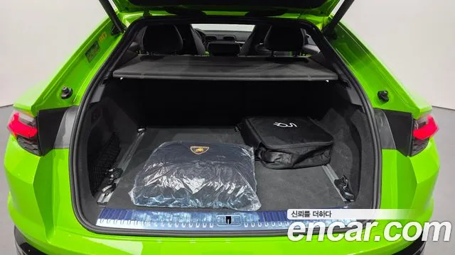 Lamborghini Urus 2025 thumb 9