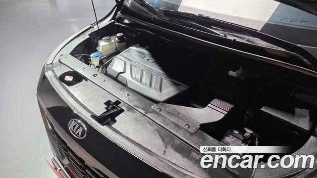 Kia Carnival 2018 thumb 11