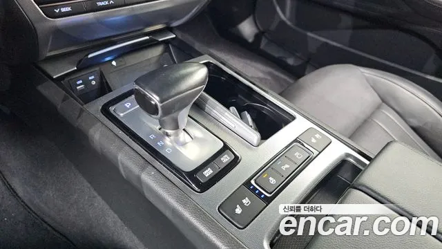 Genesis G80 2018 thumb 3