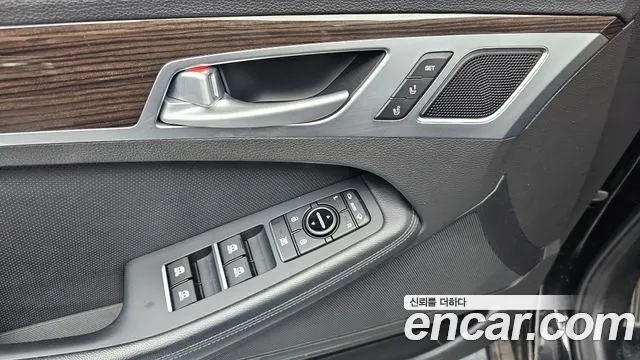 Genesis G80 2018 thumb 10
