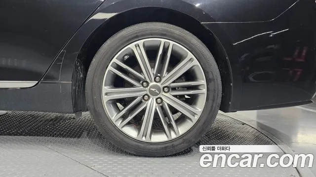 Genesis G80 2018 thumb 12