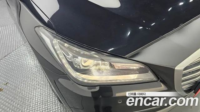 Genesis G80 2018 thumb 2