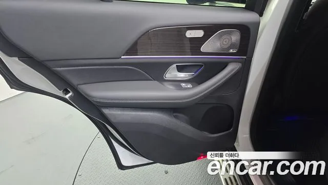 Mercedes-Benz E-Класс 2023 thumb 9