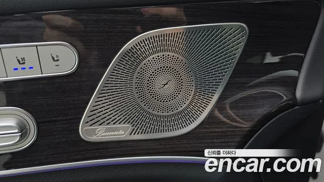 Mercedes-Benz E-Класс 2023 thumb 3