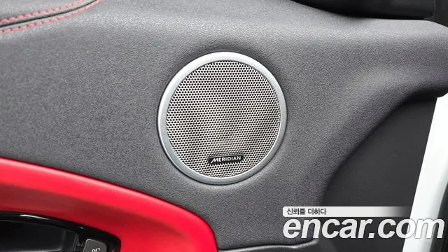 Land Rover Range Rover Evoque 2016 thumb 12