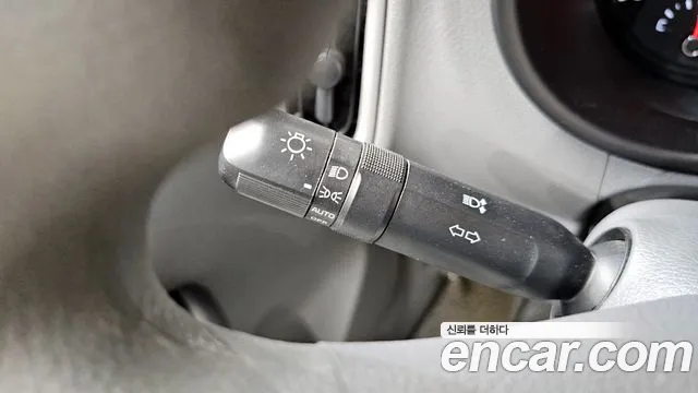 Kia morning 2021 thumb 11