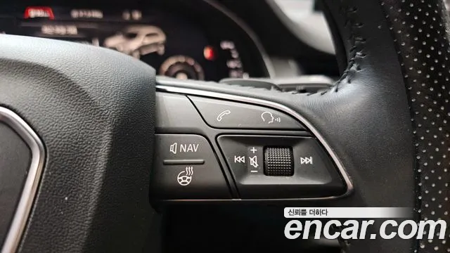 Audi Q7 2019 thumb 11
