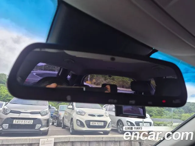 Hyundai Santa Fe 2019 thumb 11