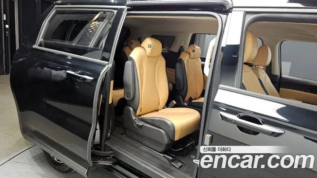 Kia Carnival 2022 thumb 6