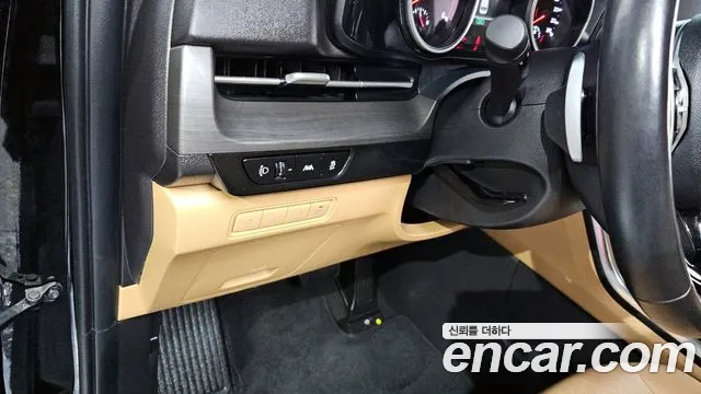 Kia Carnival 2022 thumb 12