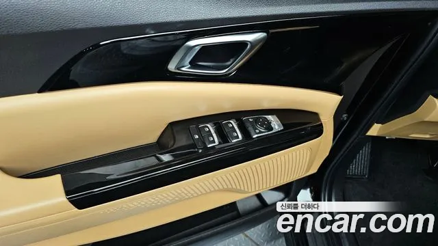 Kia Carnival 2022 thumb 9