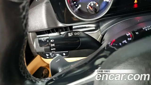 Kia Carnival 2022 thumb 5