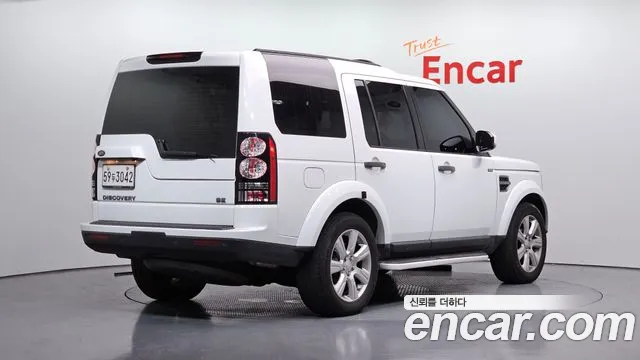 Land Rover Discovery 2015 thumb 3