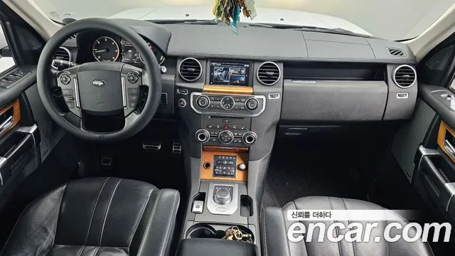 Land Rover Discovery 2015 thumb 2