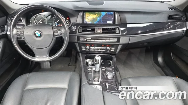 BMW 5 серии 2015 thumb 8