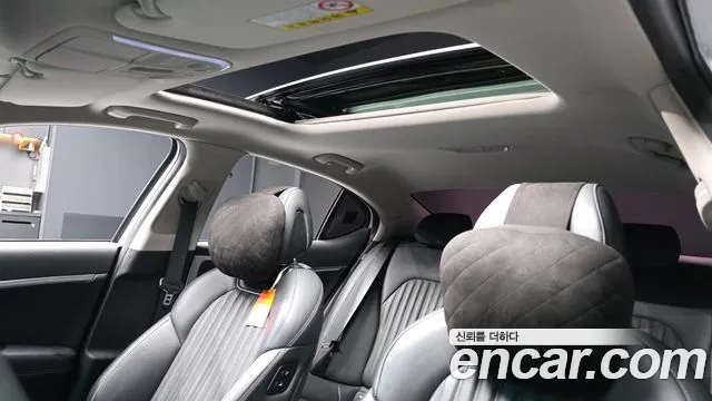 Genesis G70 2019 thumb 2