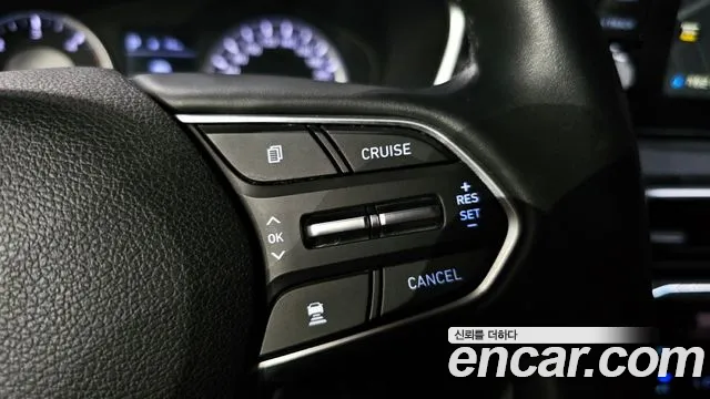 Hyundai Santa Fe 2018 thumb 6