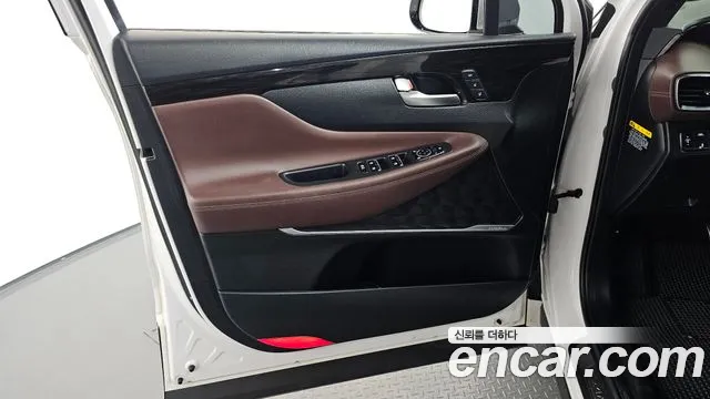 Hyundai Santa Fe 2019 thumb 8