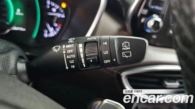 Hyundai Santa Fe 2019 thumb 2