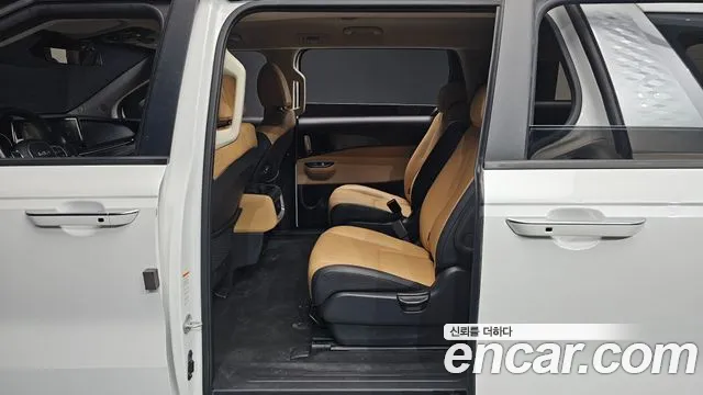 Kia Carnival 2022 thumb 5