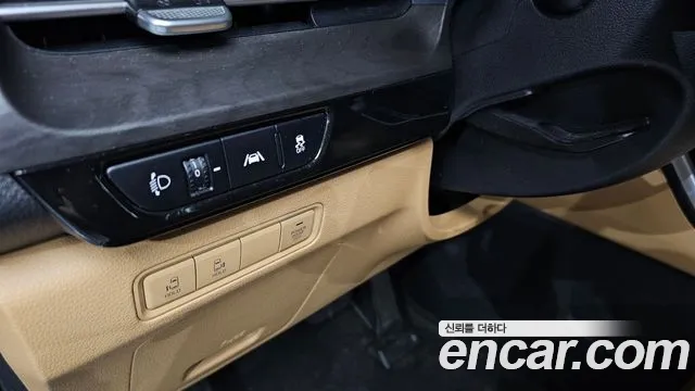Kia Carnival 2022 thumb 4