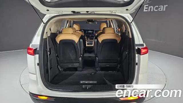 Kia Carnival 2022 thumb 11