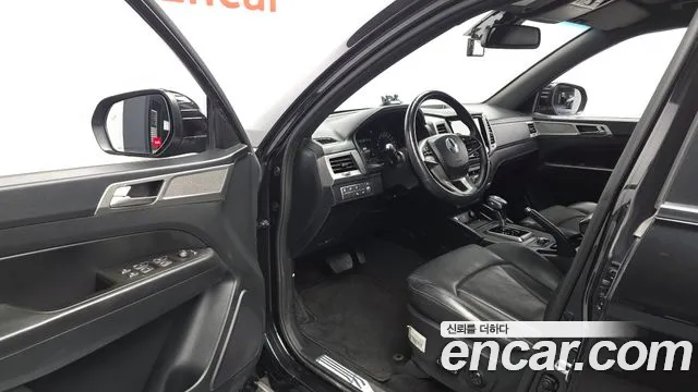 KGM Rexton 2019 thumb 5