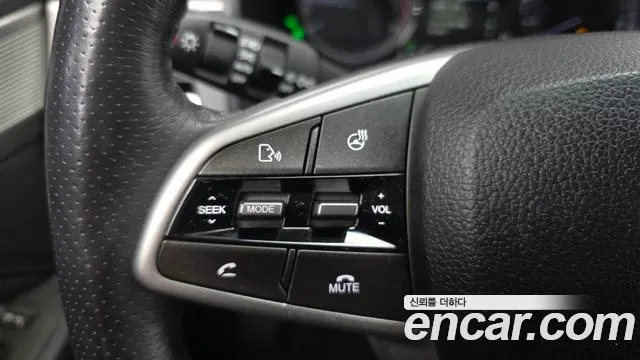 KGM Rexton 2019 thumb 6