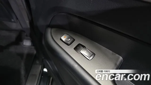 KGM Rexton 2019 thumb 9