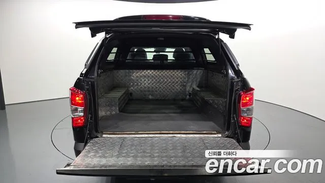 KGM Rexton 2019 thumb 12