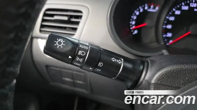 Kia Morning 2011 thumb 8