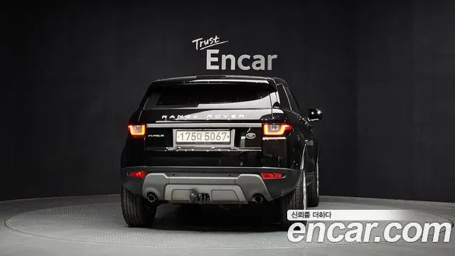 Land Rover Range Rover Evoque 2018 thumb 5