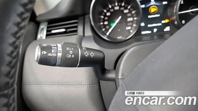 Land Rover Range Rover Evoque 2018 thumb 11