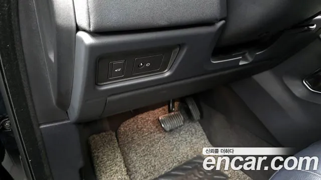 Land Rover Range Rover Evoque 2018 thumb 9