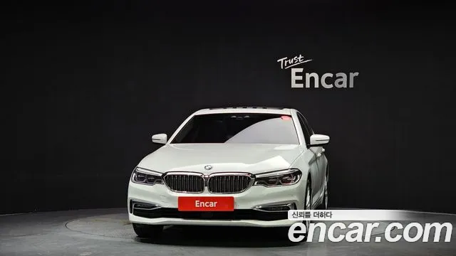 BMW 5 серии 2019 thumb 4