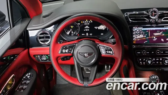 Bentley Bentayga 2022 thumb 3
