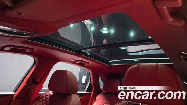 Bentley Bentayga 2022 thumb 12