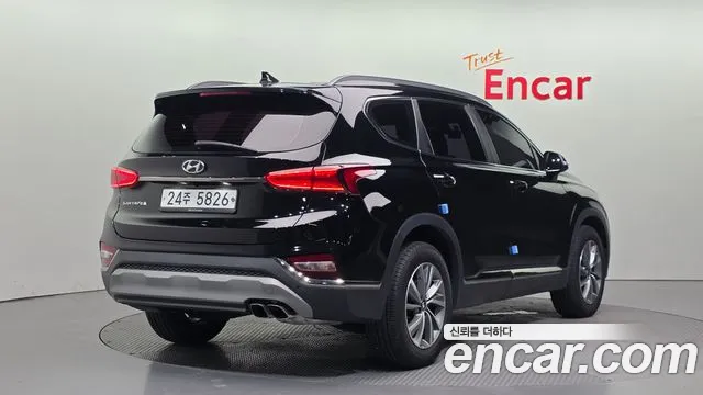 Hyundai Santa Fe 2019 thumb 9