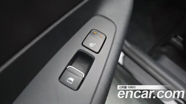 Hyundai Santa Fe 2019 thumb 8