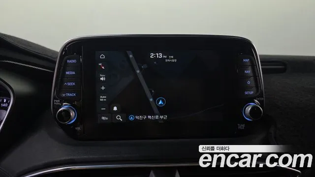 Hyundai Santa Fe 2019 thumb 11