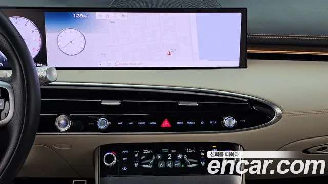 Genesis GV70 2025 thumb 10