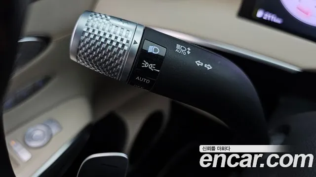 Genesis GV70 2025 thumb 9
