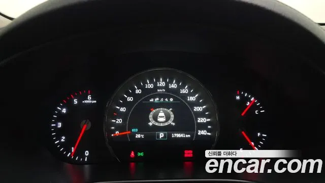 Kia Sorento 2015 thumb 9