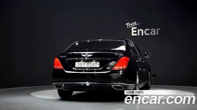 Genesis G90 2017 thumb 3