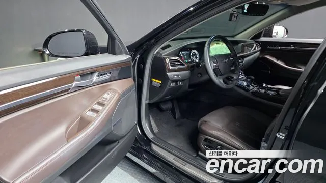 Genesis G90 2017 thumb 5