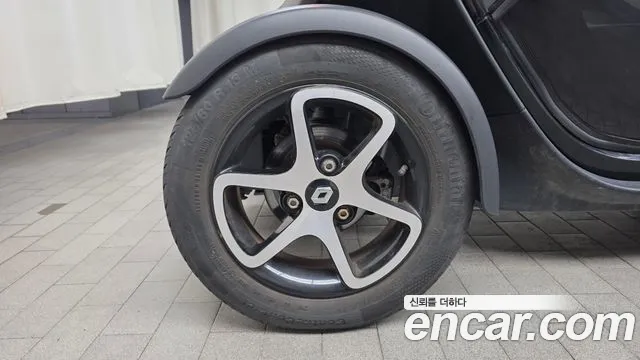 Renault Twizy 2019 thumb 11