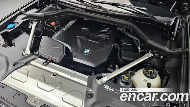 BMW X4 2020 thumb 9