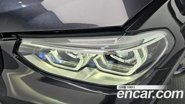 BMW X4 2020 thumb 3